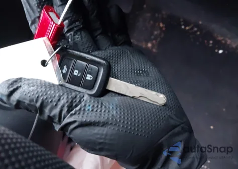 2016 Honda Civic Lx z USA, uszkodzony, nr VIN 2HGFC2F51GH525673